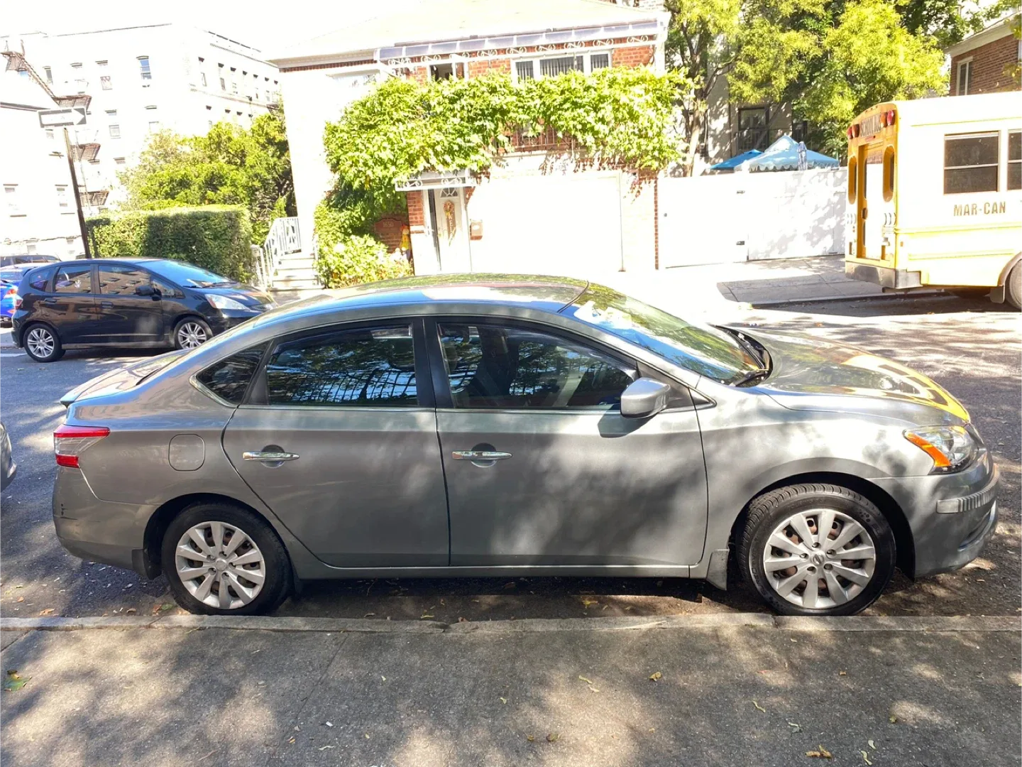 Nissan Sentra image indicator(2)