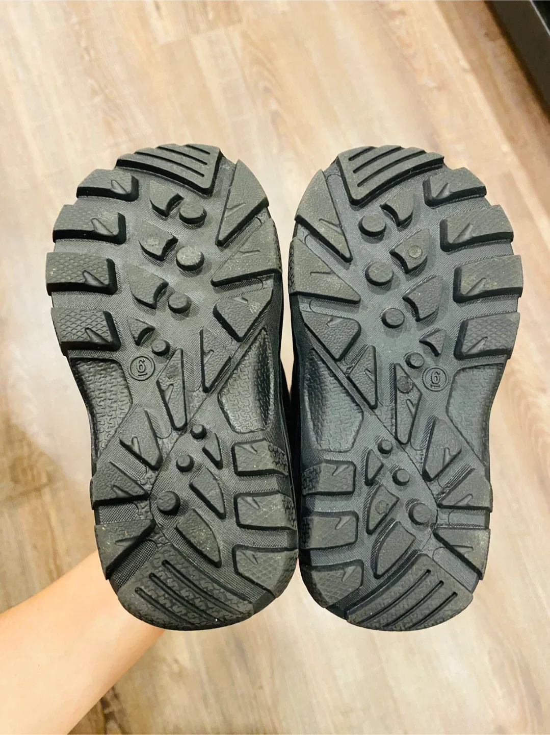 Size 6 Kids Winter Boots - Unicorn Design image indicator(3)