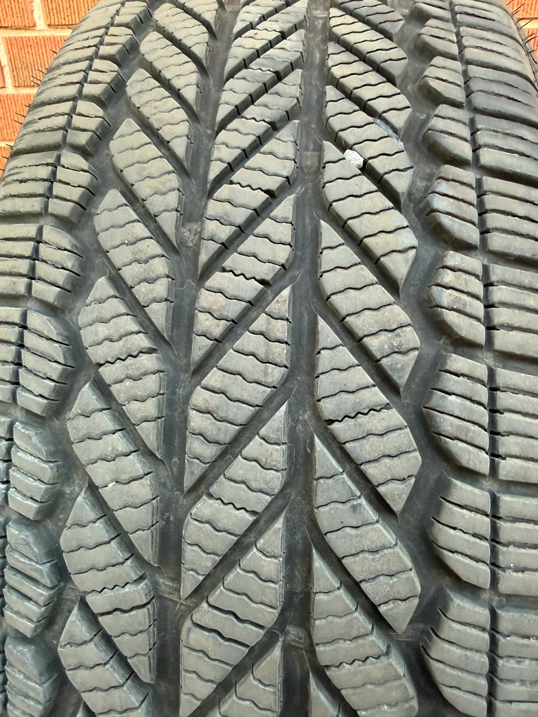 225/55R18 BRIDGESTONE WEATHERPEAK - GOOD FOR WINTER - DOT 2024 - photo 4
