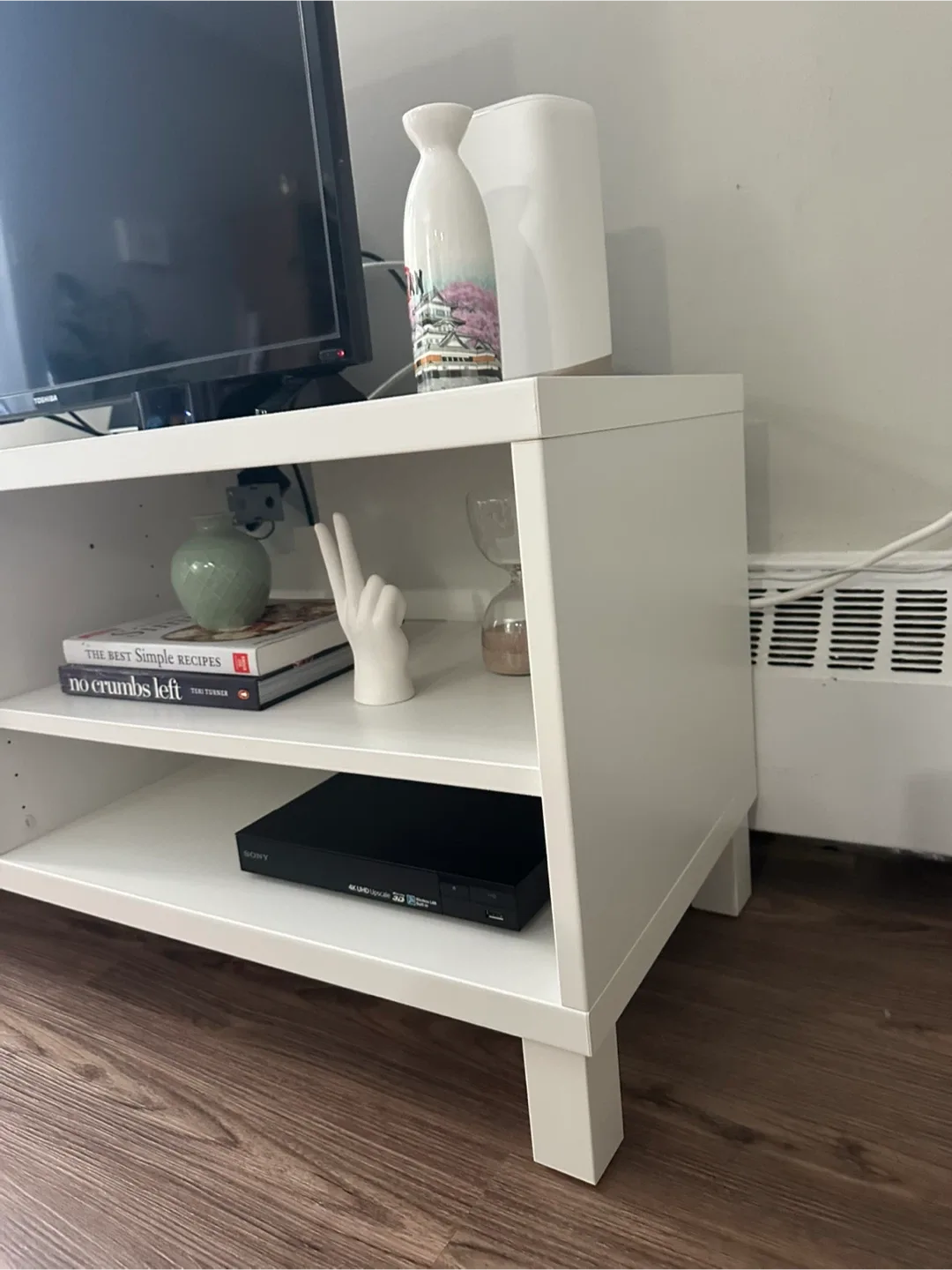 IKEA BESTA White TV Bench image indicator(3)