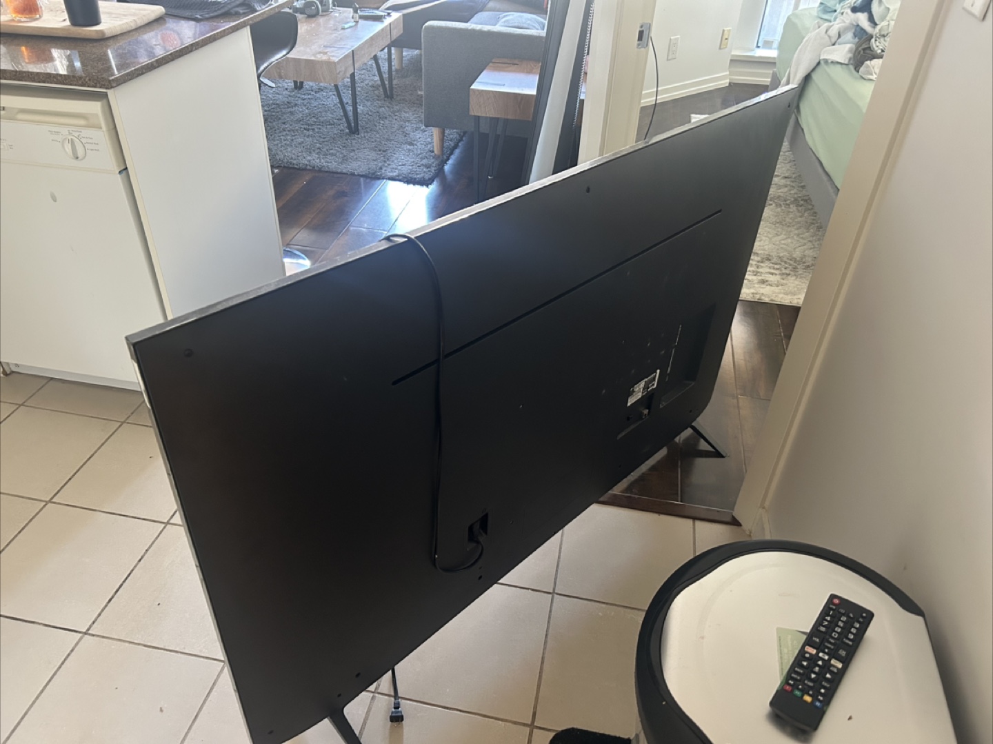LG 65" 4K UHD Smart TV - Model 65UQ7590PUB - photo 2