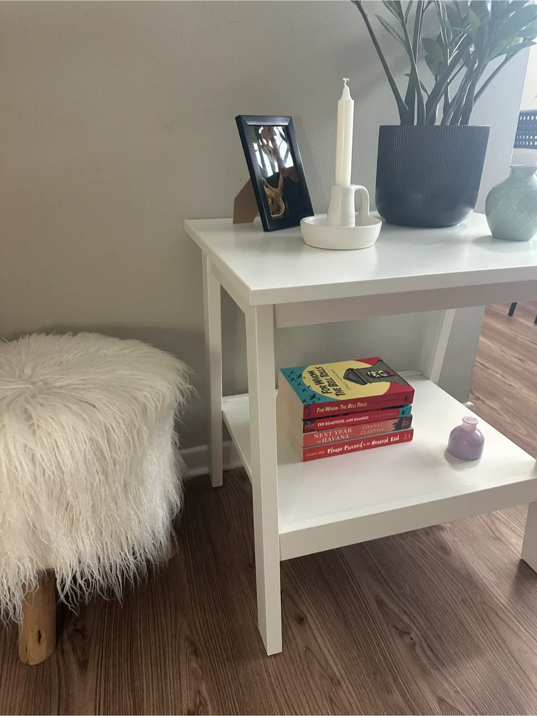 IKEA White Side Table image indicator(8)