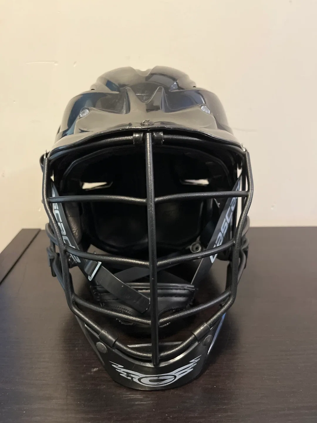 Cascade CPV-R Lacrosse Helmet - Black image indicator(3)