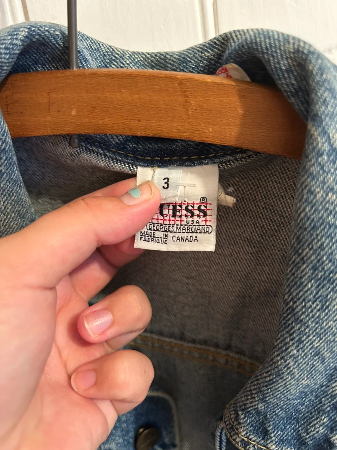 Vintage guess denim jacket image indicator(6)