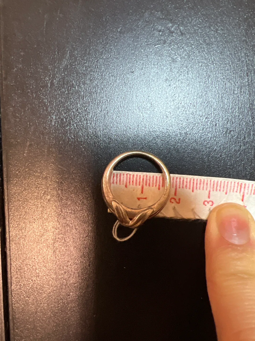 Tiffany & Co. Sterling Silver Crossover Kiss Ring 1990 - Size 5 image indicator(6)