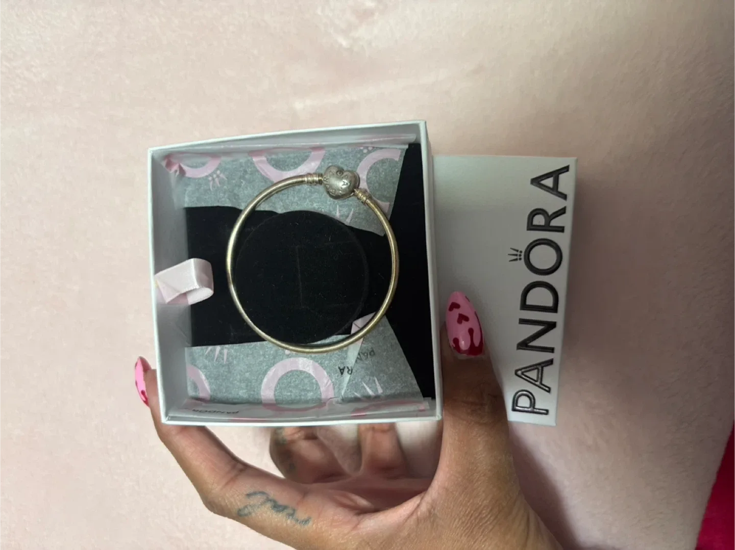 Pandora Bangle Bracelet with Heart Clasp thumbnail