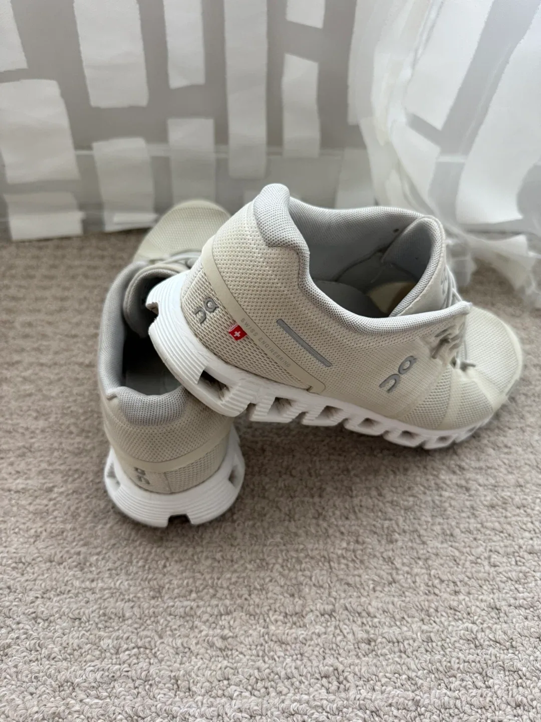 On Cloud Running Shoes - Size 8 US