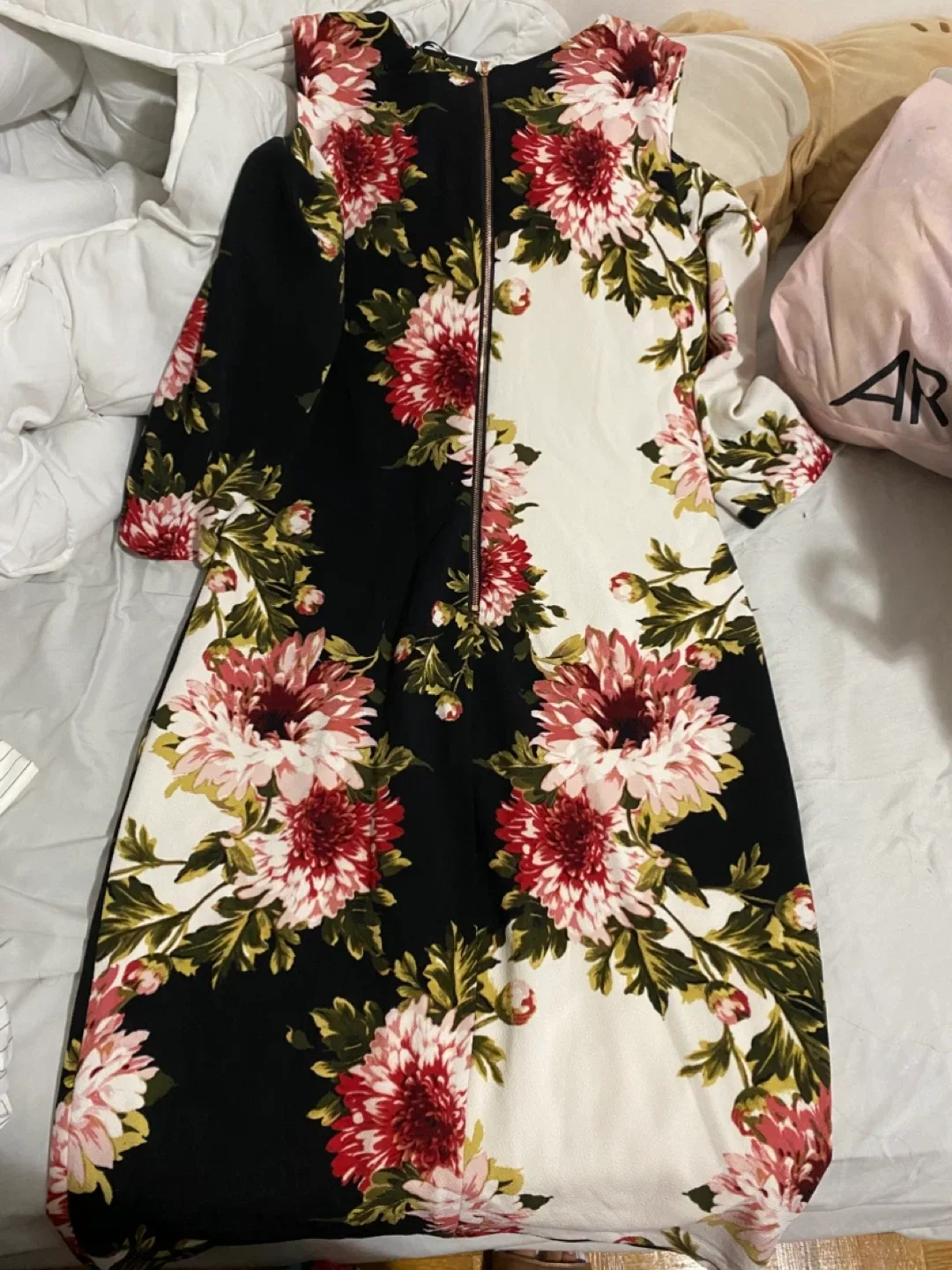 Melanie Lyne Floral Dress Size 14 image indicator(4)