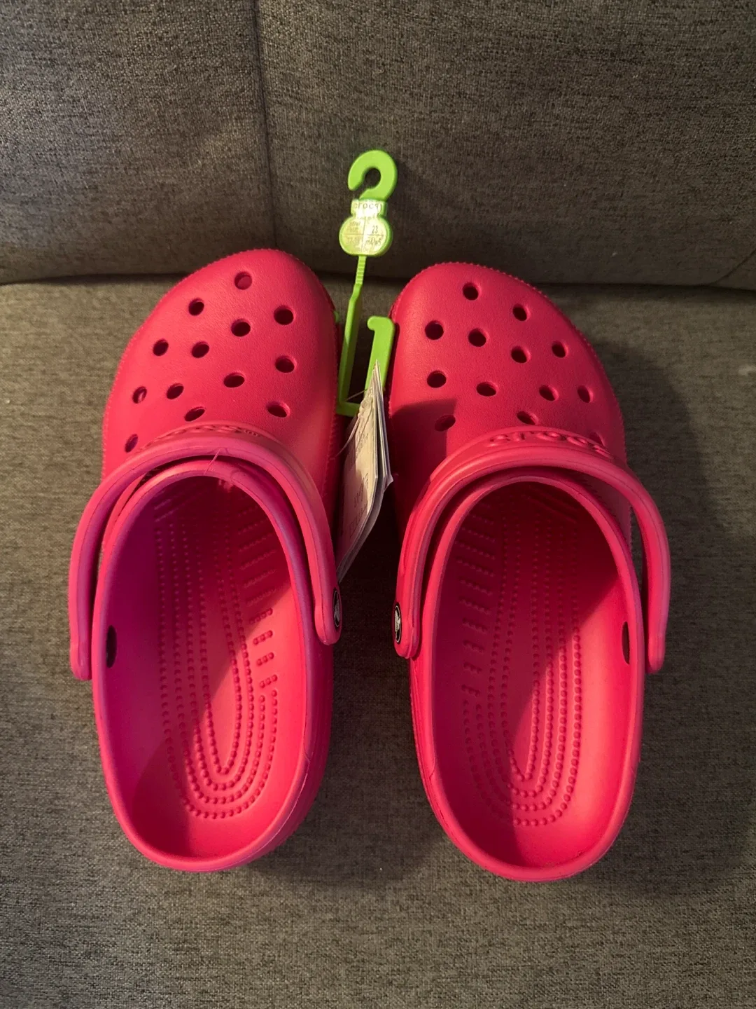 New Crocs Classic Clog - Size 7 Women's / 5 Men's - Pink