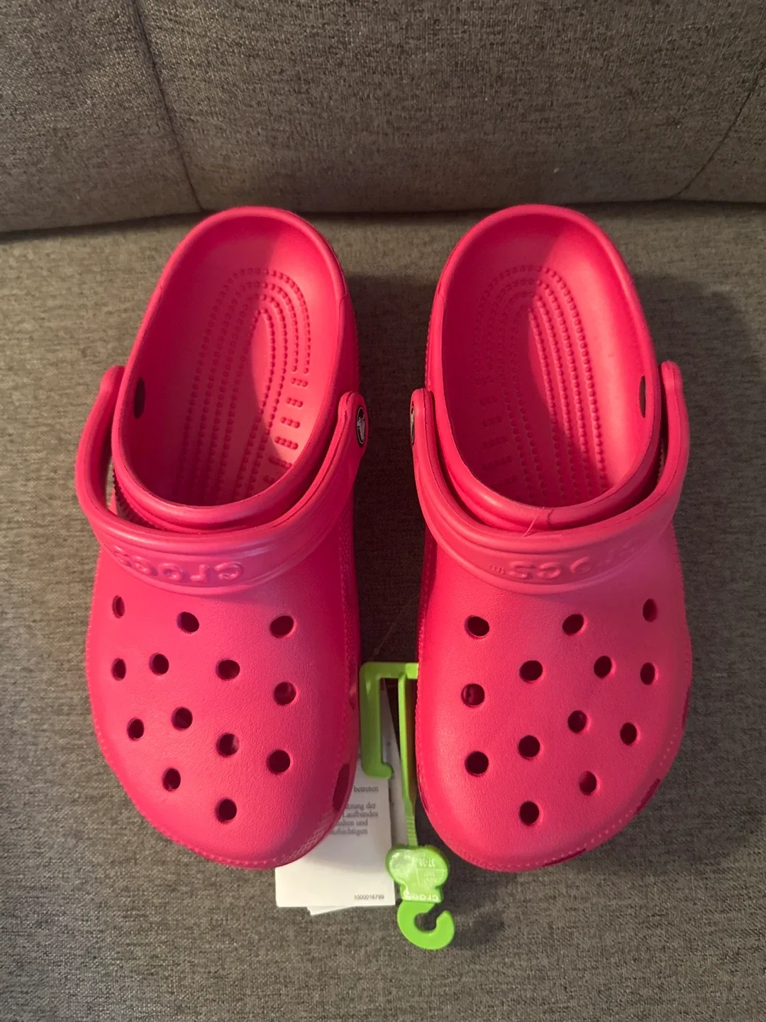 New Crocs Classic Clog - Size 7 Women's / 5 Men's - Pink image indicator(3)