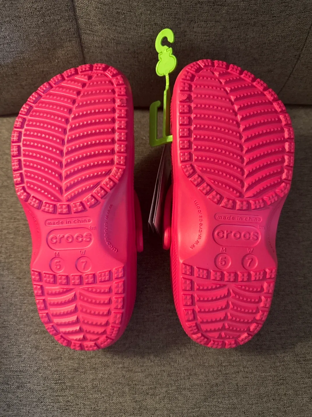 New Crocs Classic Clog - Size 7 Women's / 5 Men's - Pink image indicator(2)