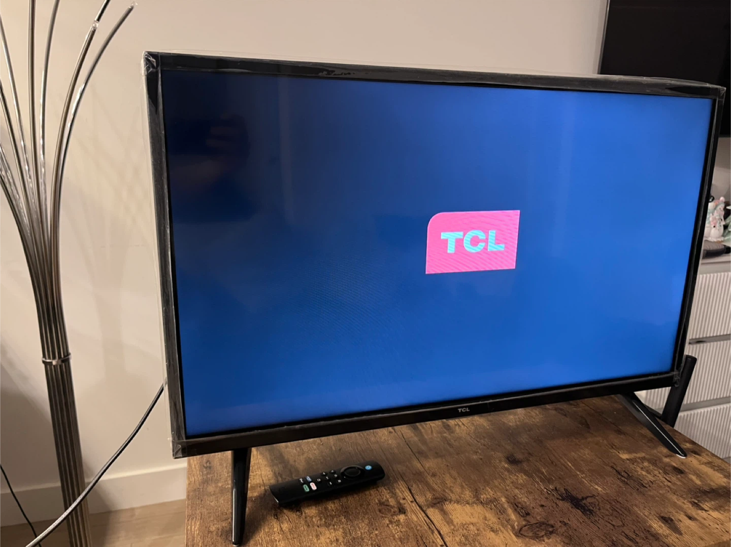 TCL TV 32 Inch - photo 2