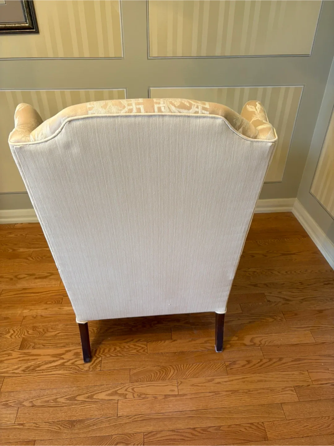 Solid wood frame arm chair image indicator(3)