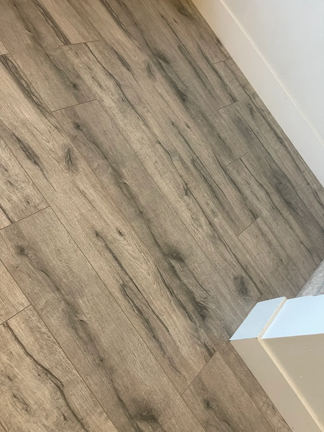 Elegant Collection Laminate Flooring thumbnail