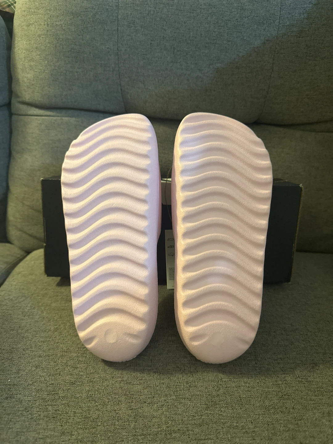 Adidas Adilette Lumina Slides - Pink, Size 7 - photo 3