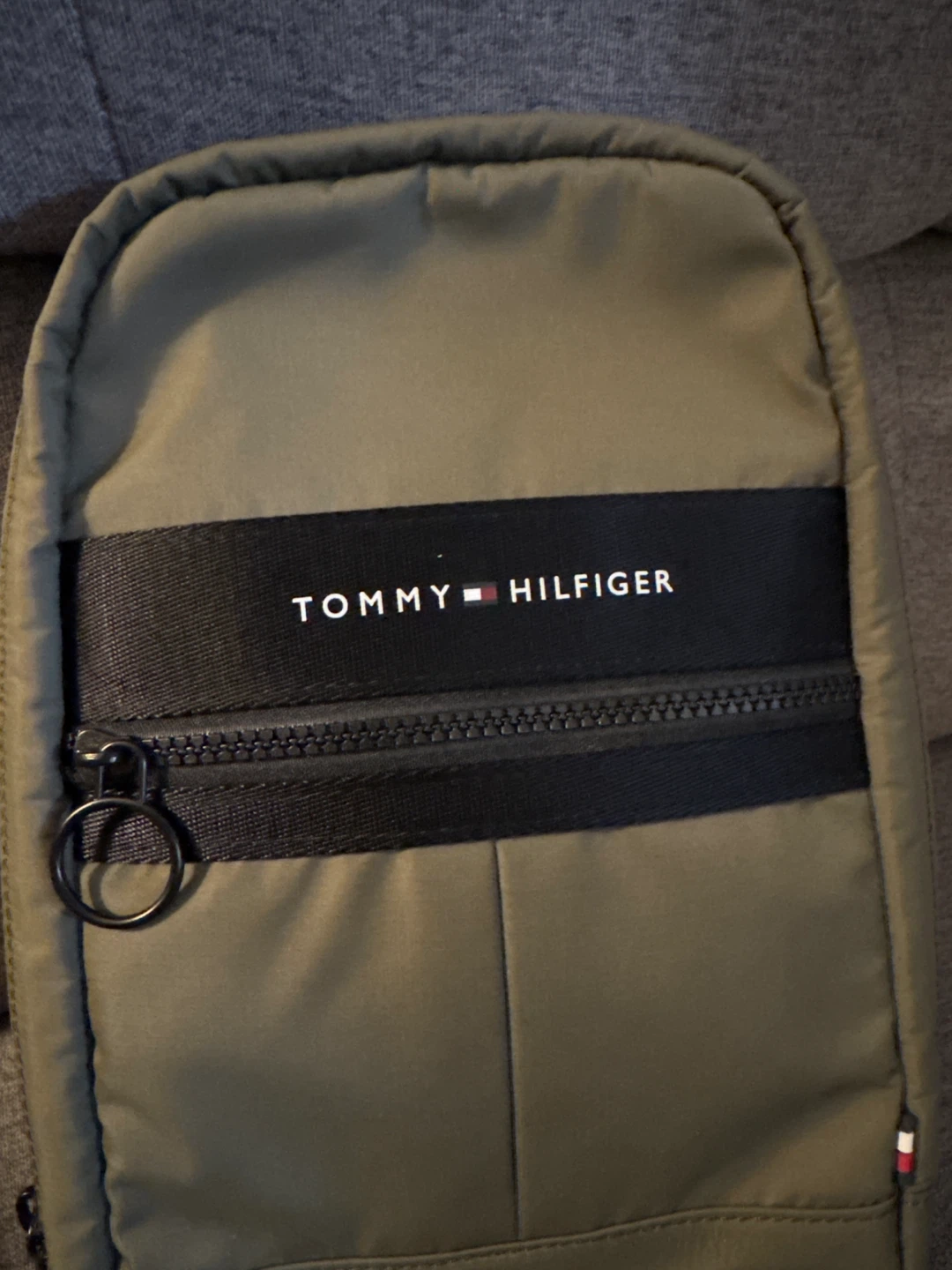 Tommy Hilfiger Olive Green Sling Bag - photo 4