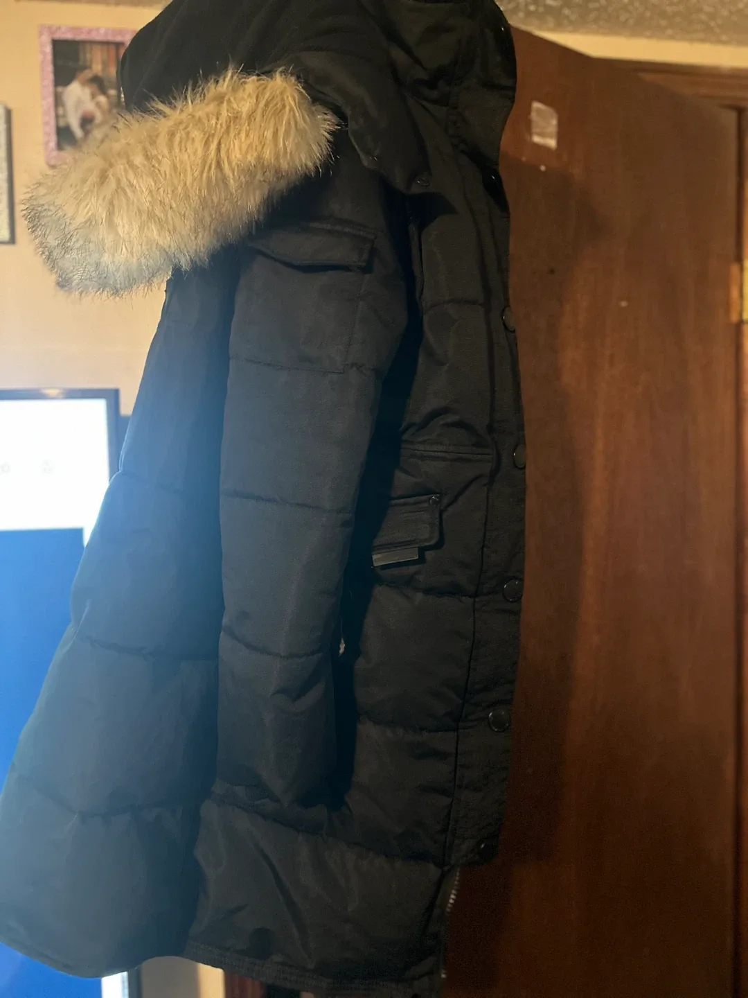 Black Winter Parka image indicator(2)