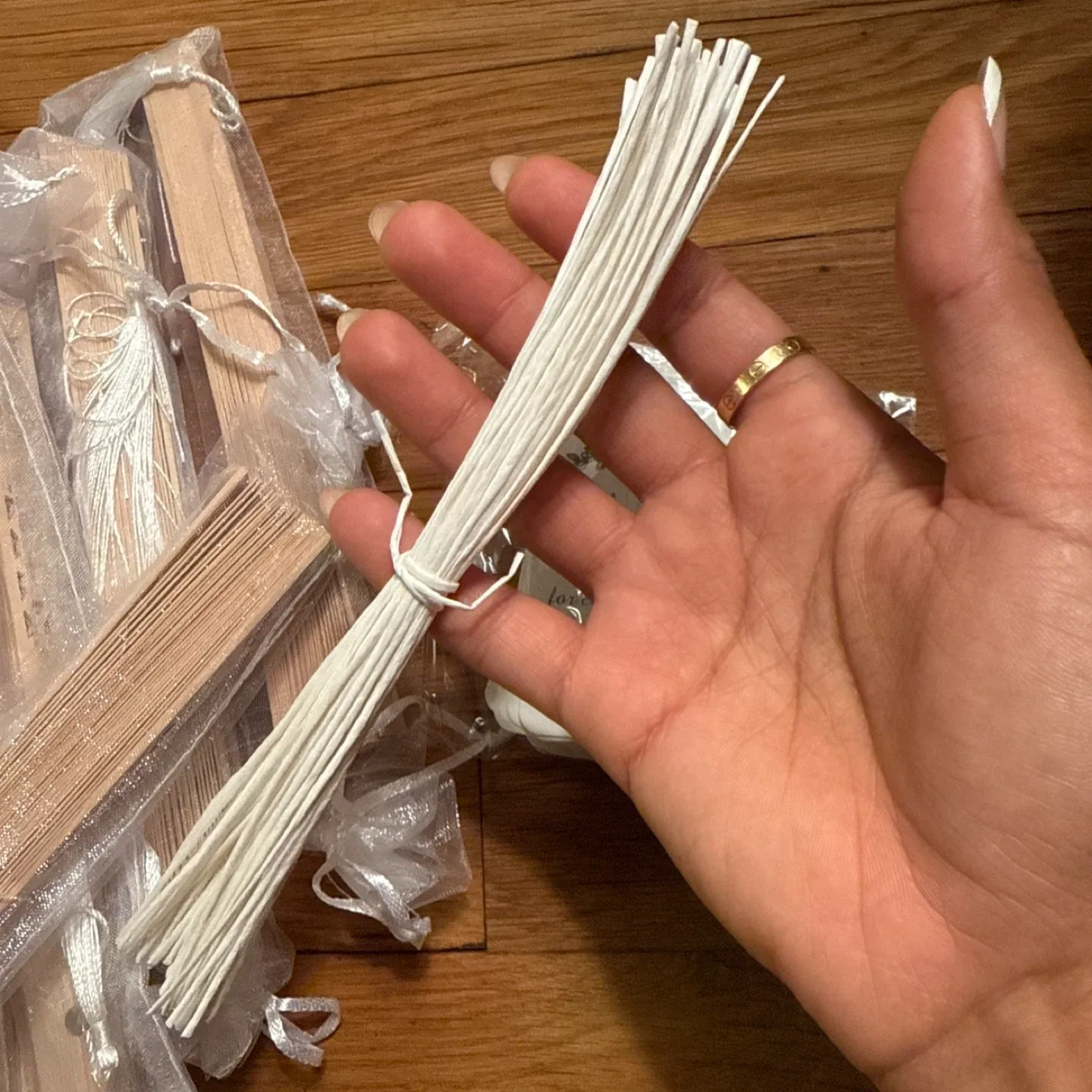 Wooden Hand Fan image indicator(7)