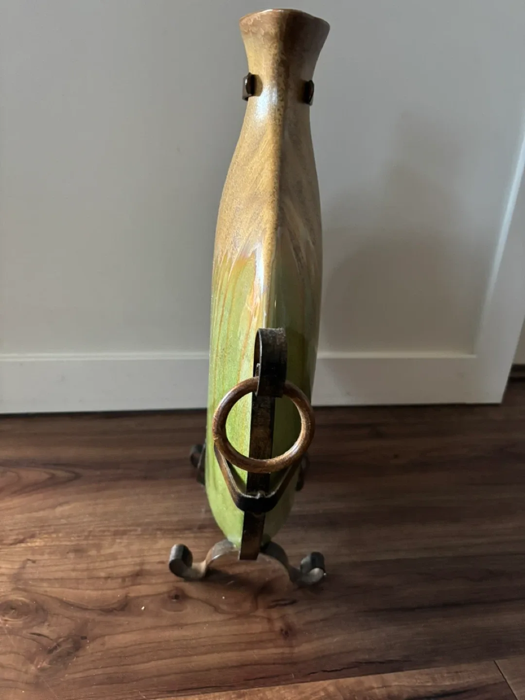 Decorative Green & Brown Vase with Metal Stand image indicator(5)