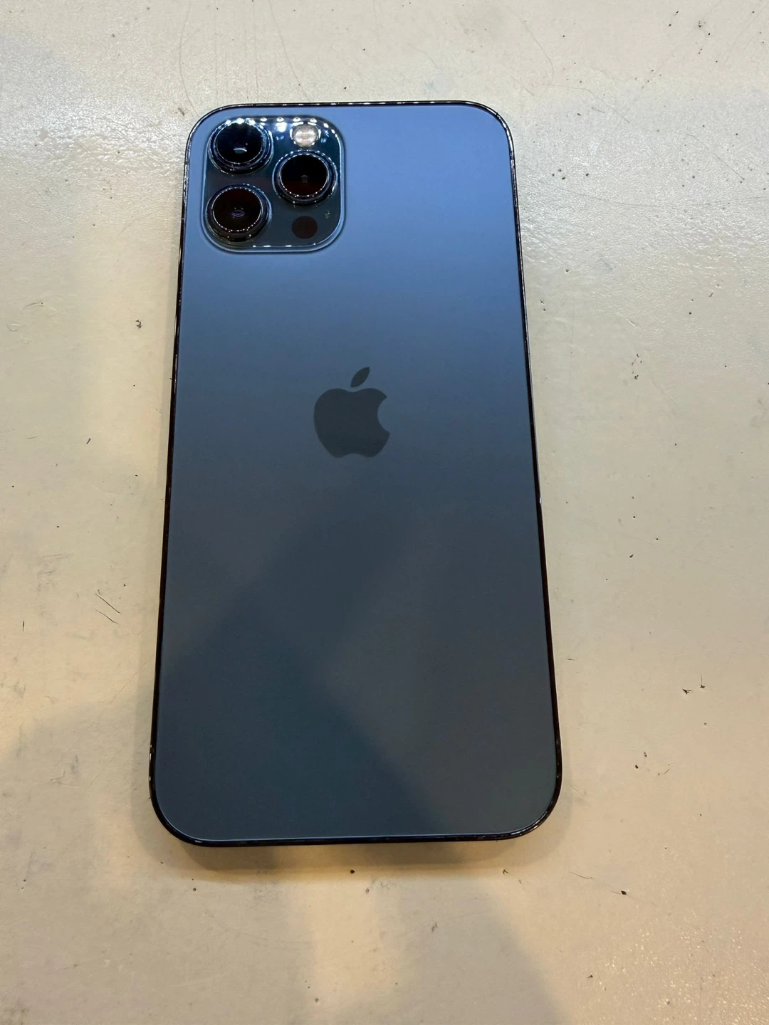 iPhone 12 Pro 128GB - Excellent Condition - photo 2