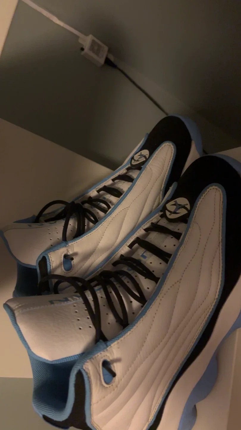 Air Jordan 14 Retro Low Laney Size 9