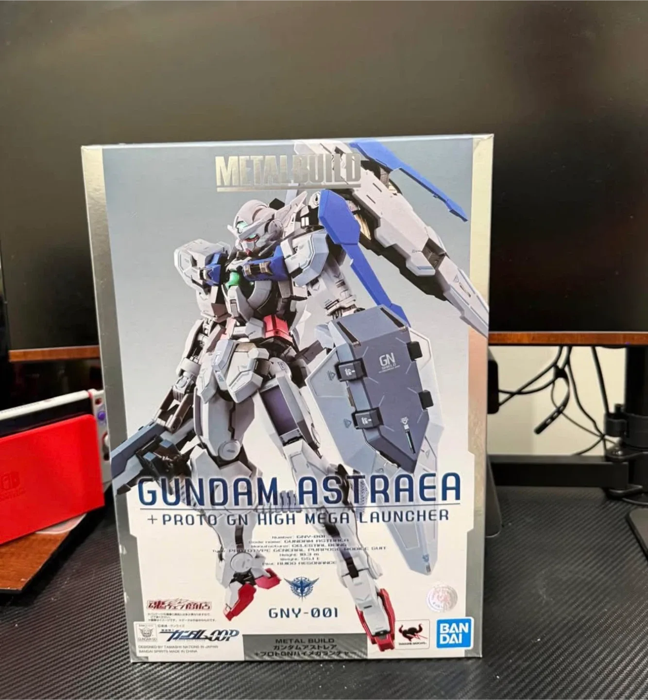 Metal Build Gundam Astraea + Proto GN High Mega Launcher
