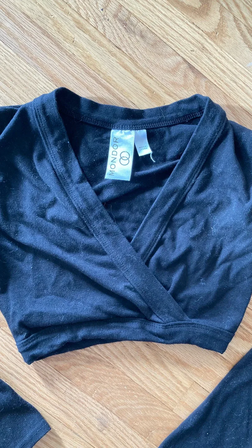 Mondor Black Crossover Top - size 12-14 image indicator(2)