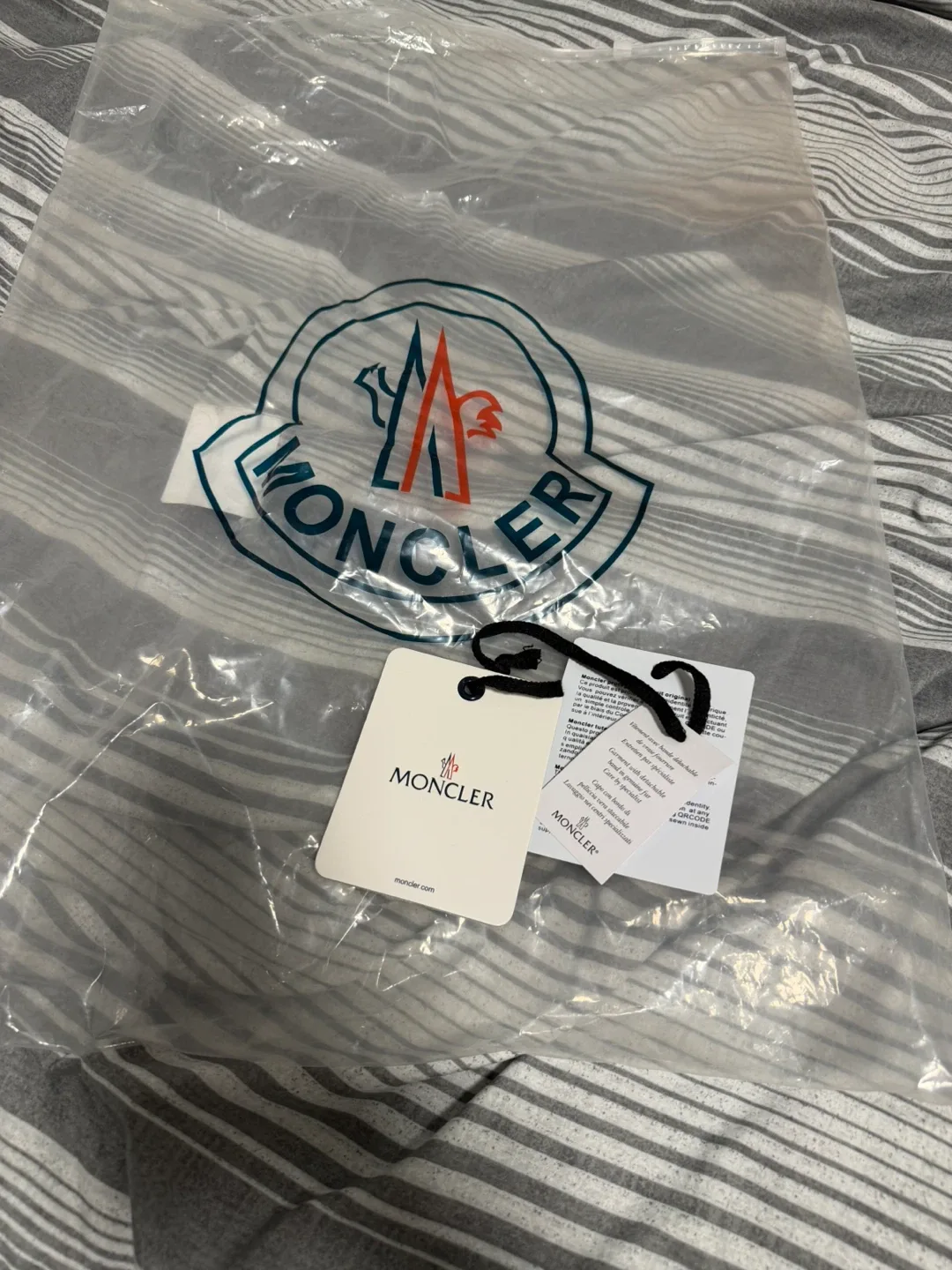 Moncler Black Padded Vest with Hood image indicator(6)