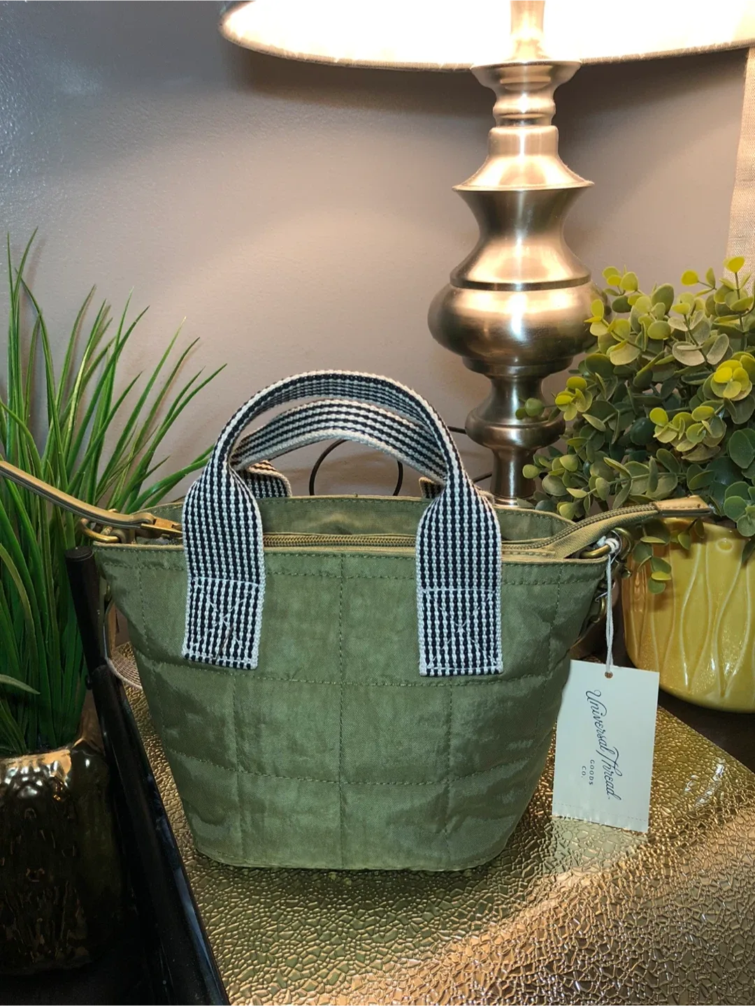 Universal Thread Olive Green Quilted Tote Bag thumbnail