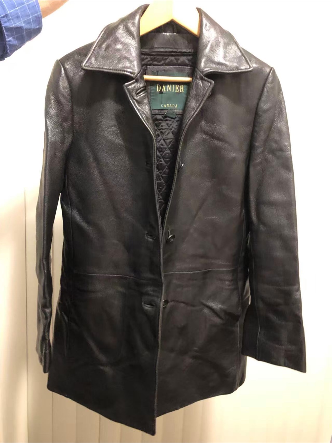 Danier Women’s  Leather Jacket S good condition