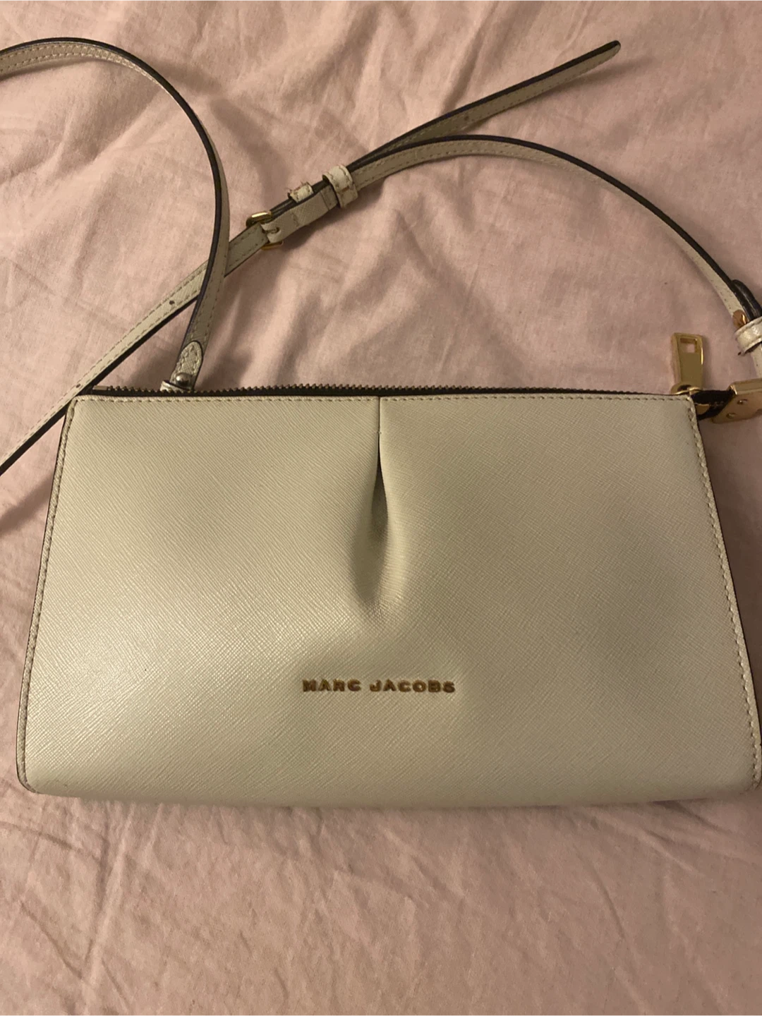Marc Jacobs Cream Leather Crossbody Bag - photo 2