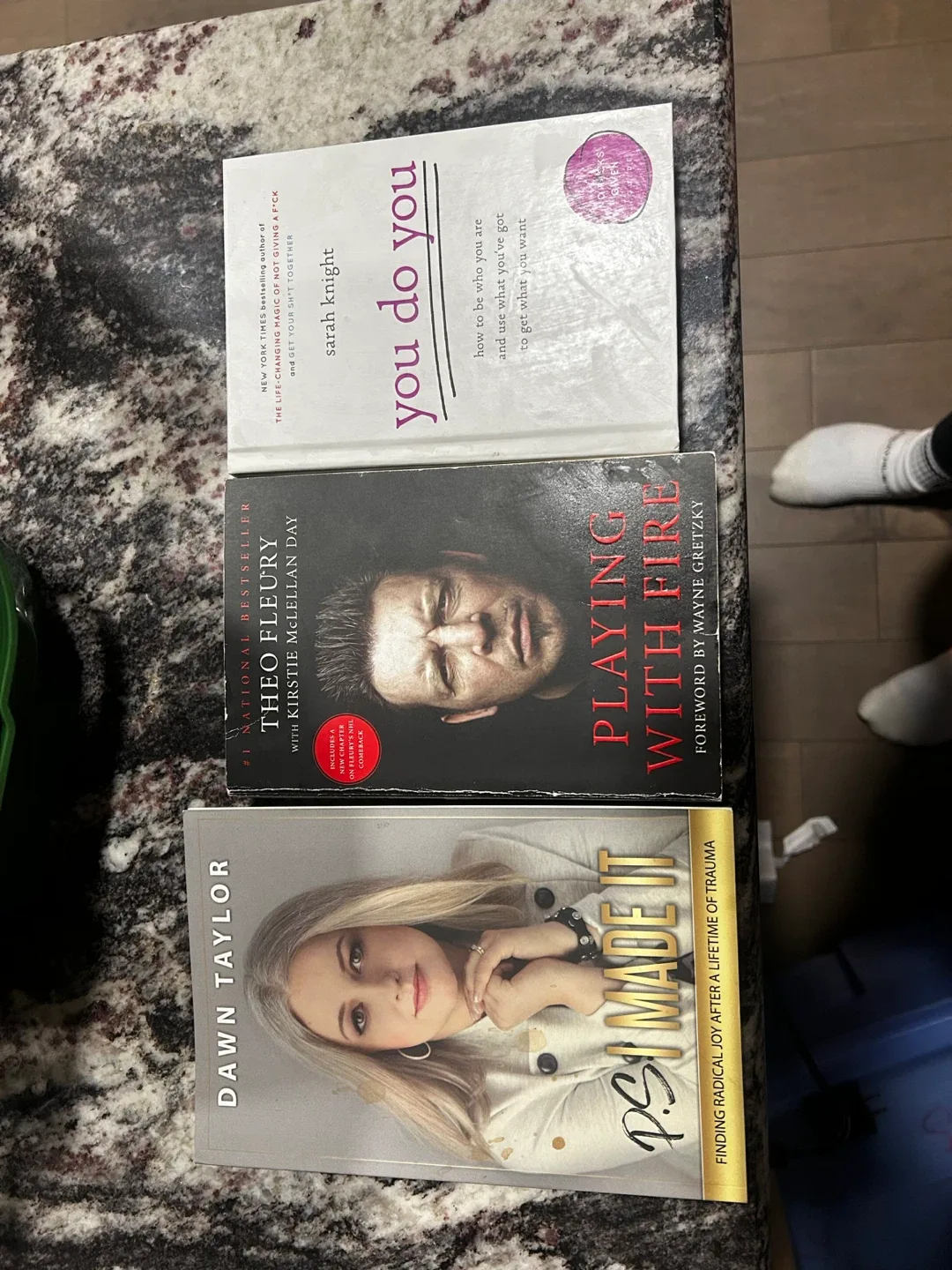 Mixed Lot of Paperback Books image indicator(4)