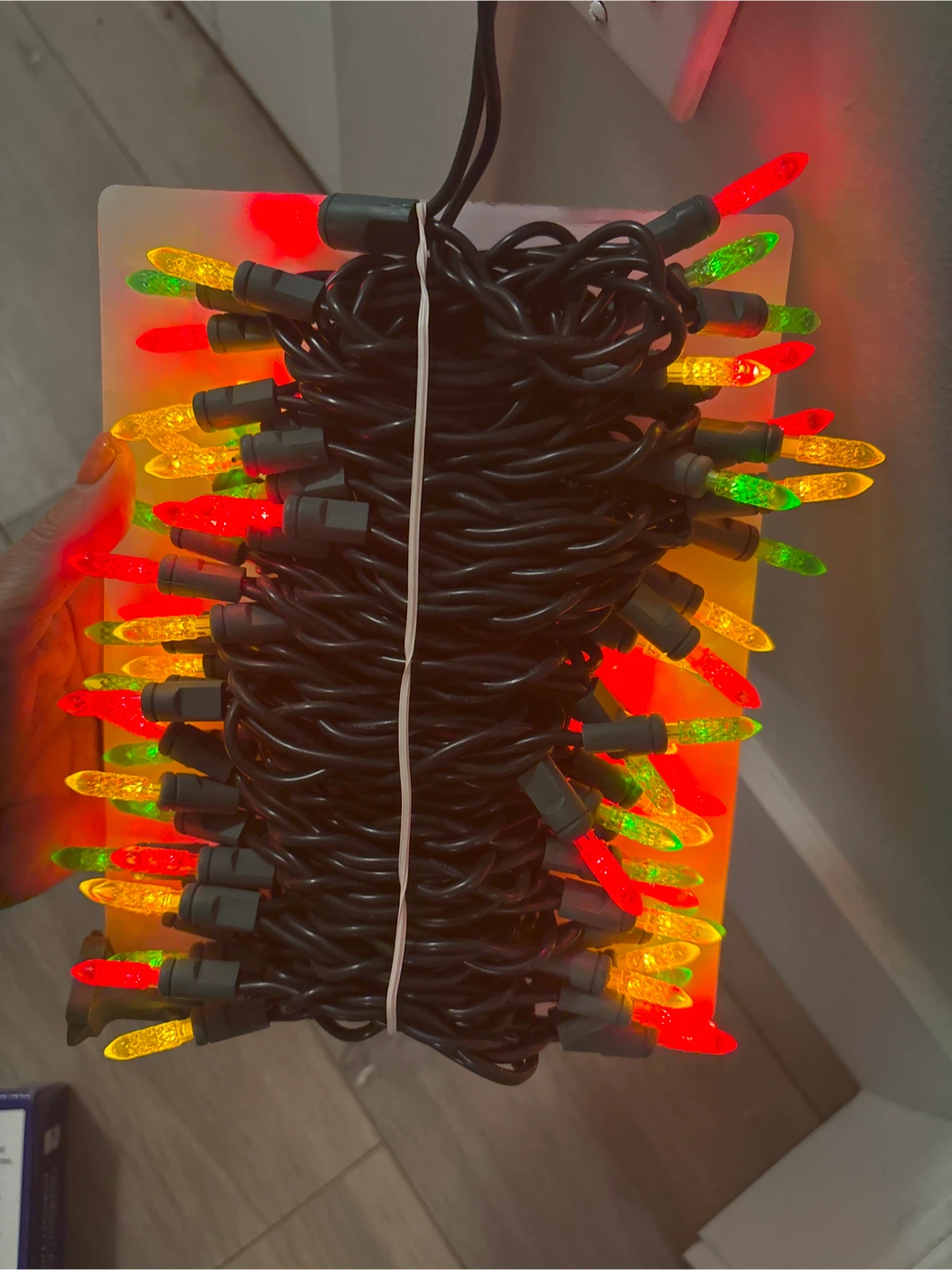 Wellin 70 LED Light Set - Red, Yellow, Green - photo 5