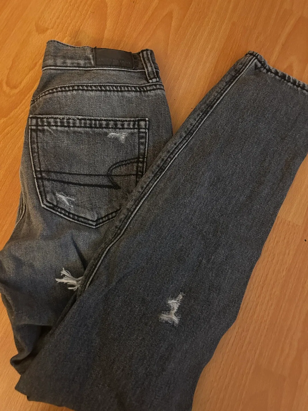 american eagle jeans 0-1 image indicator(2)