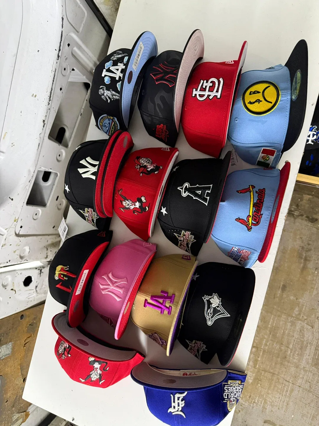 New Era Fitted Hats - Assorted Teams & Designs image indicator(7)