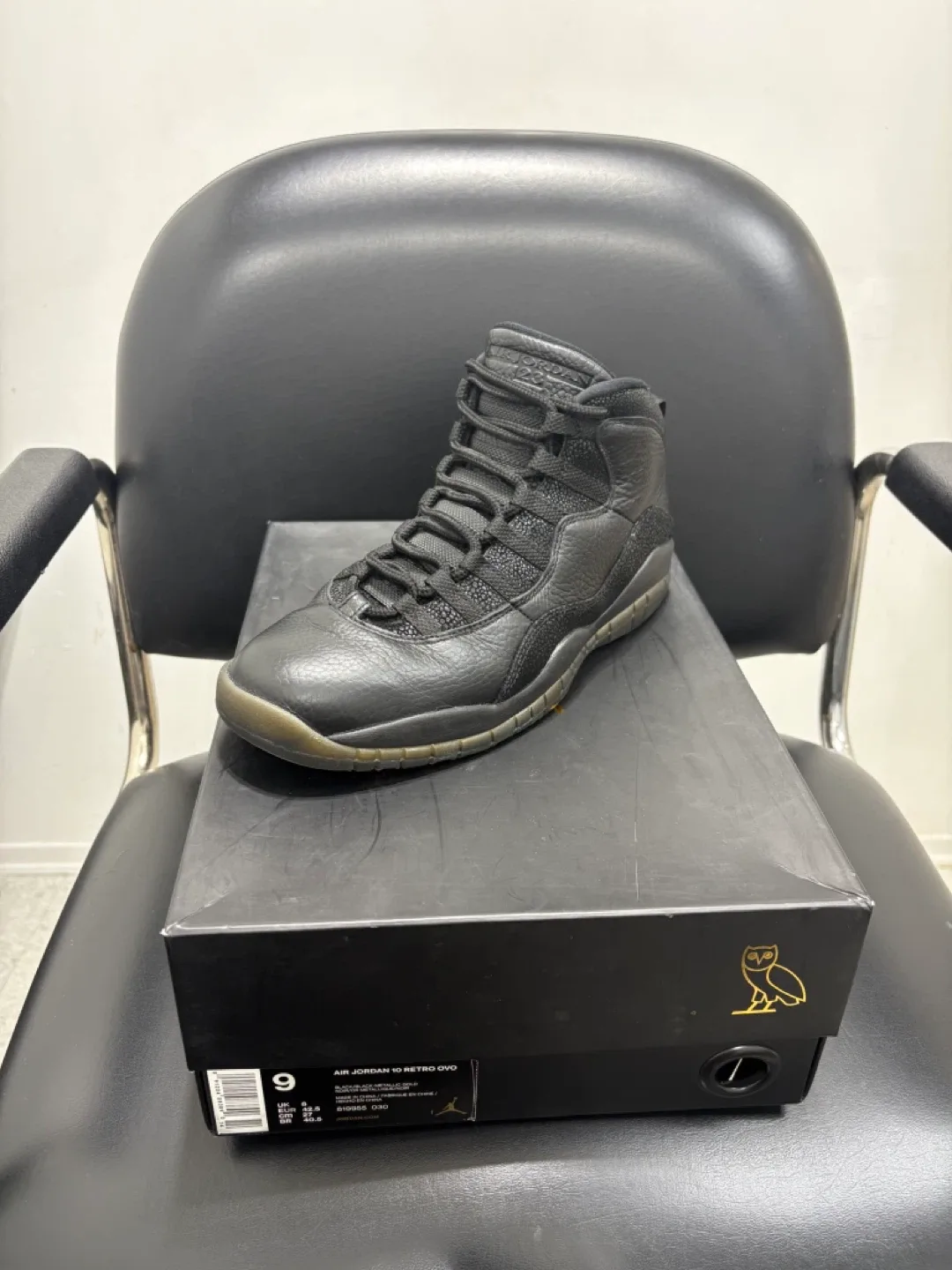 Air Jordan 10 Retro OVO Black, Size 9 image indicator(3)