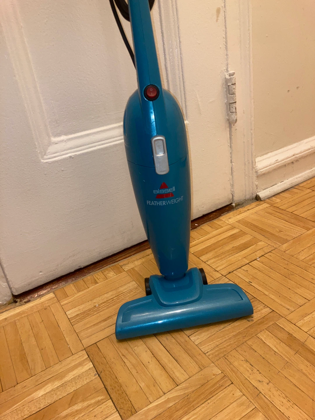 Bissell FeatherWeight Stick Lightweight Bagless Vacuum - photo 3