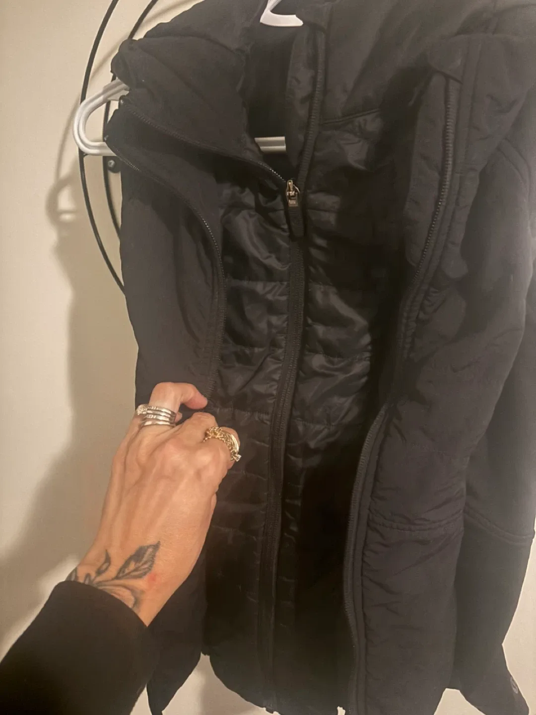 Lululemon Black Padded Vest image indicator(4)