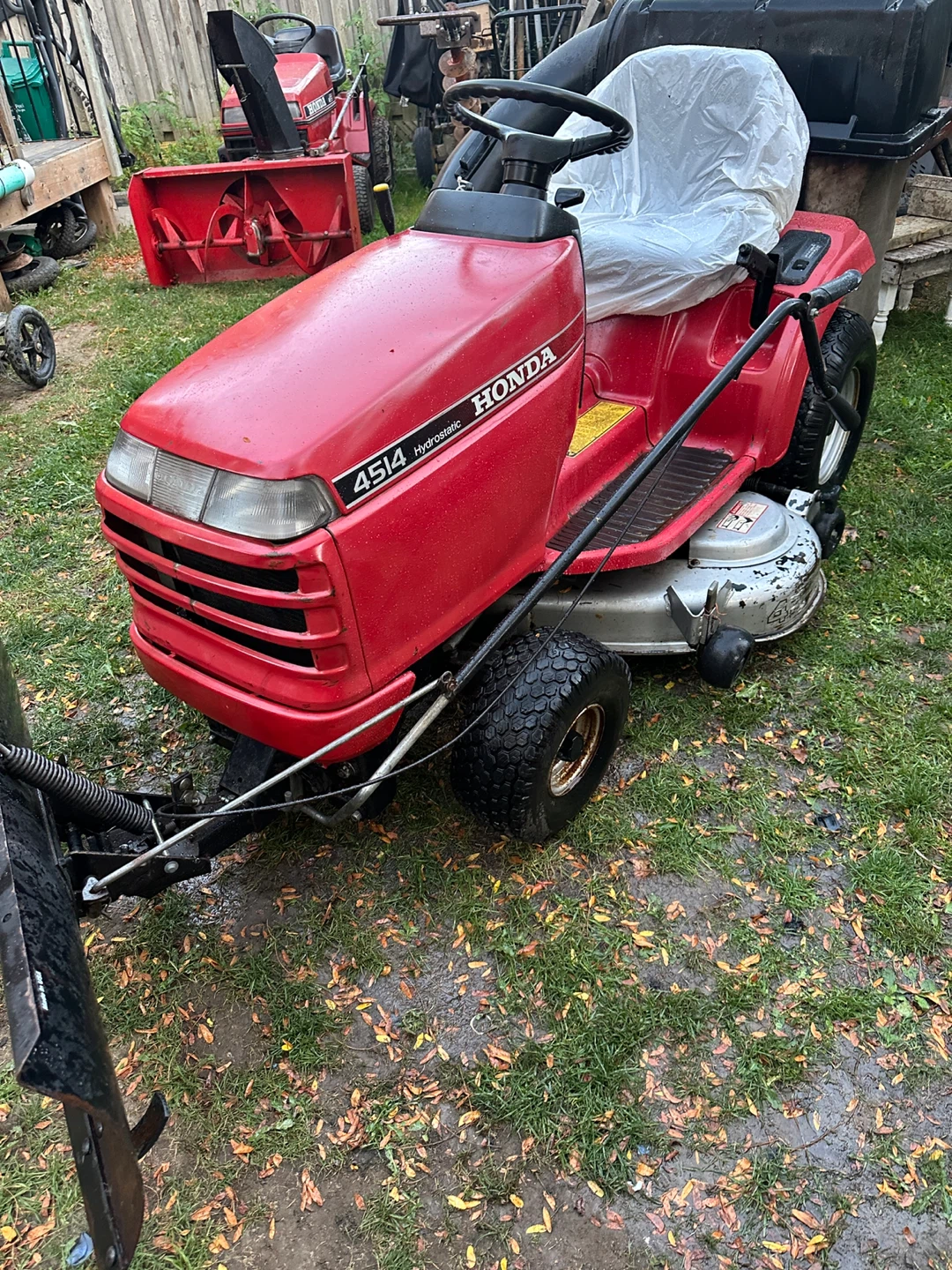 Honda 4514 Hydrostatic Riding Lawn Mower - photo 5