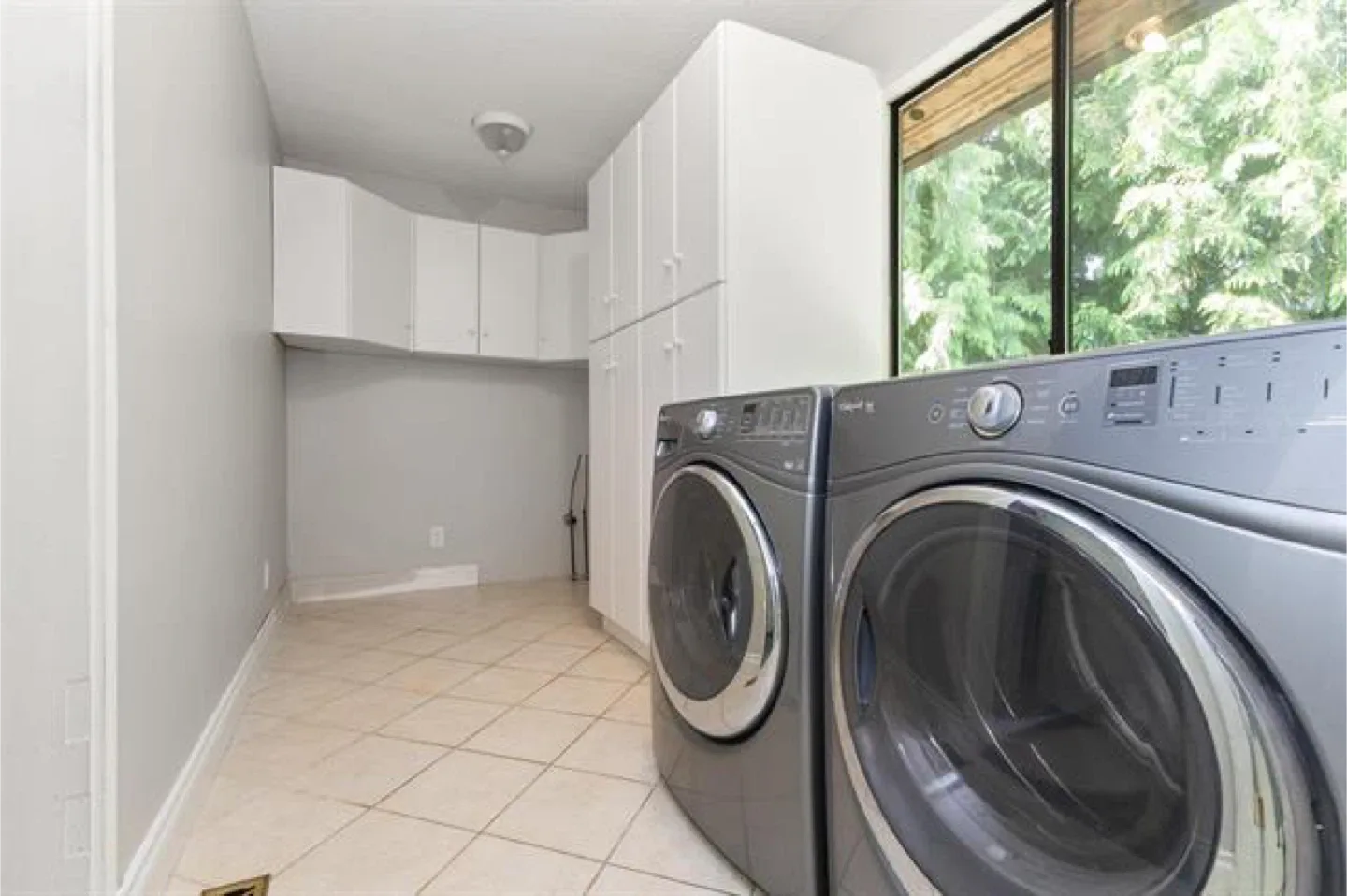 3br 2 Bath Spacious Newly Renovated Home, Langley image indicator(6)