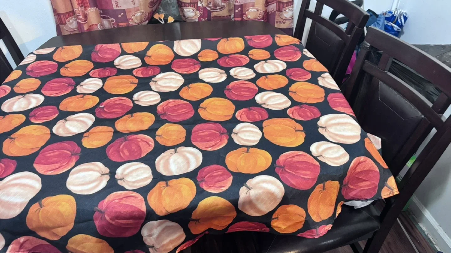 🥕 Pumpkin Print Tablecloth image indicator(2)