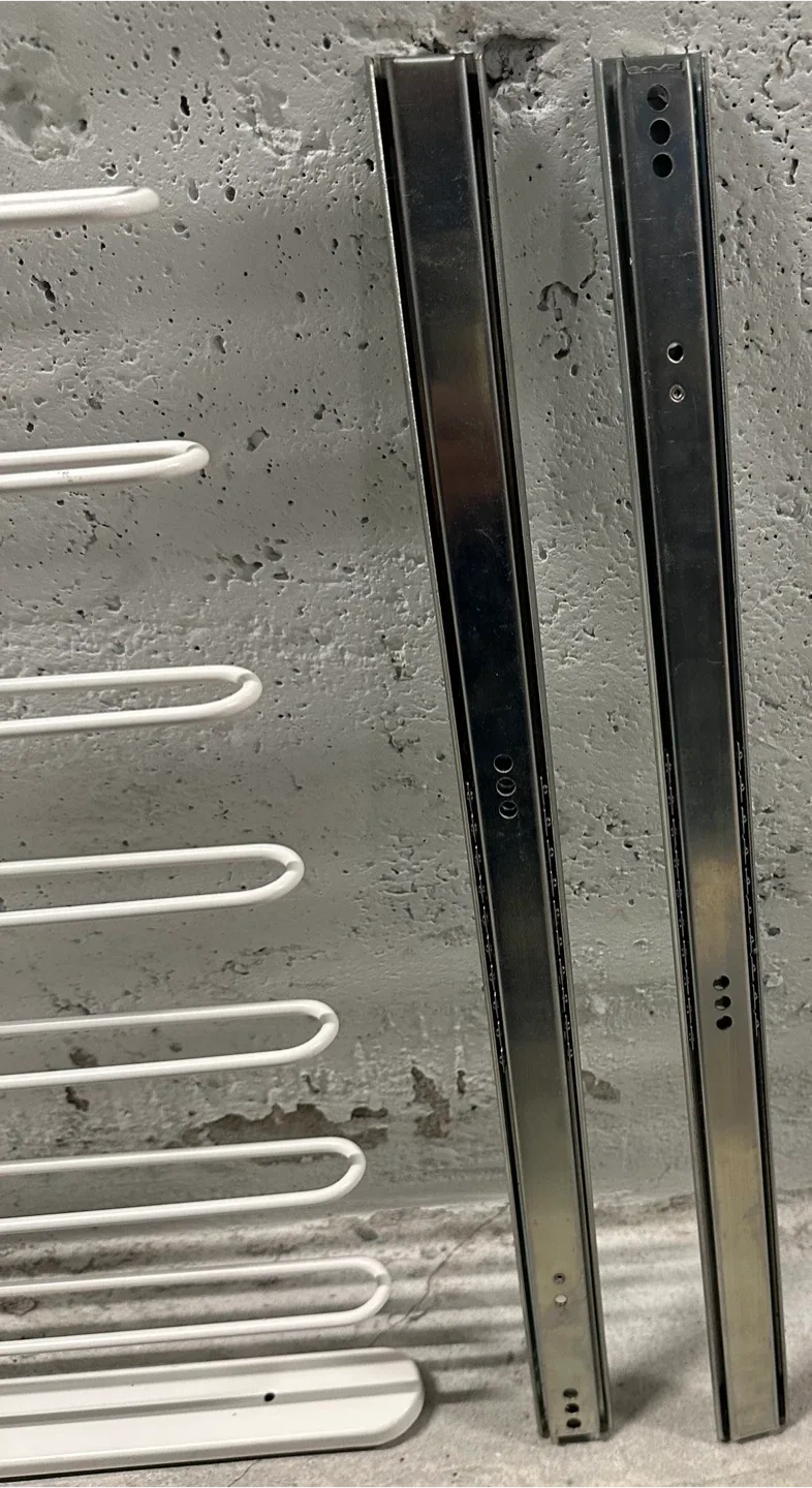 IKEA Komplement Pull-Out Trouser Hanger - White image indicator(7)