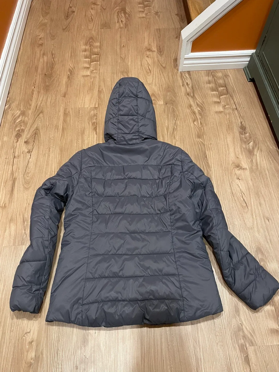 Spyder Puffer Jacket - Size M image indicator(2)