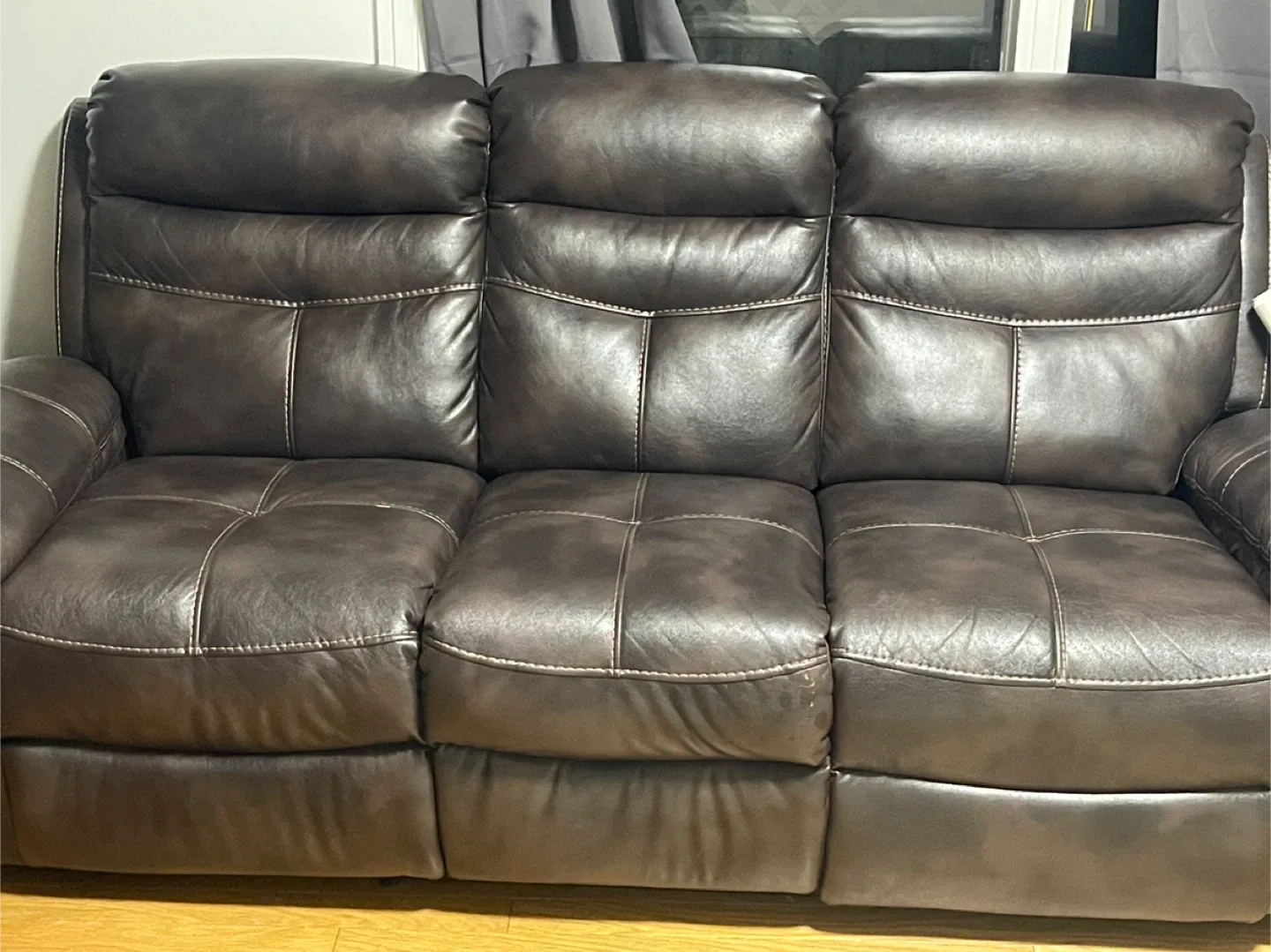 Brown Leather Reclining Sofa image indicator(5)