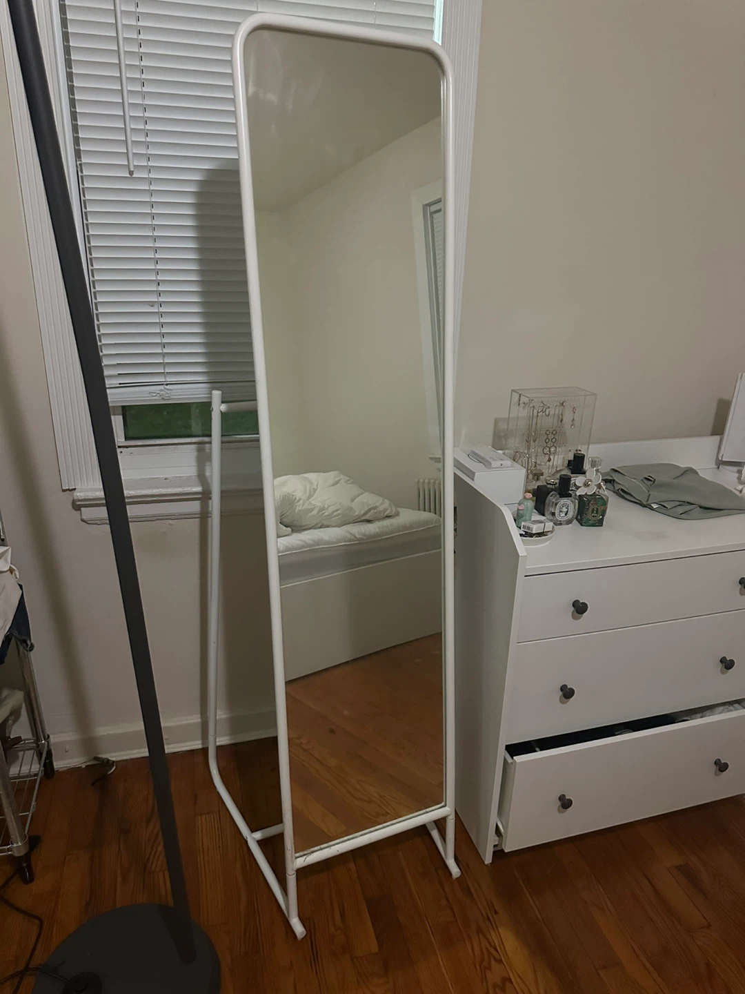 White Standing Mirror - pick up in Leonia NJ