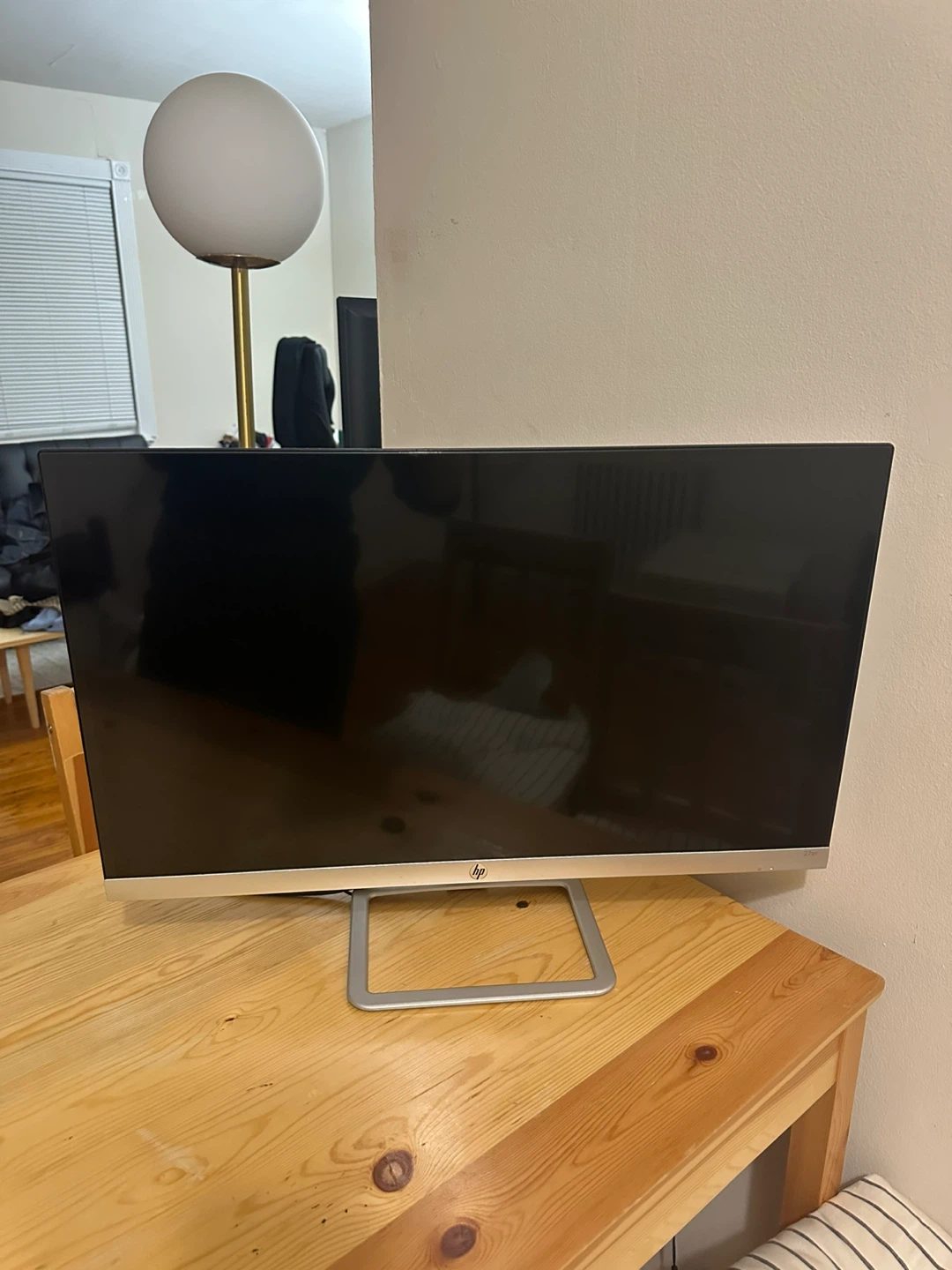 HP 28 inches Monitor - pick up in Leonia NJ