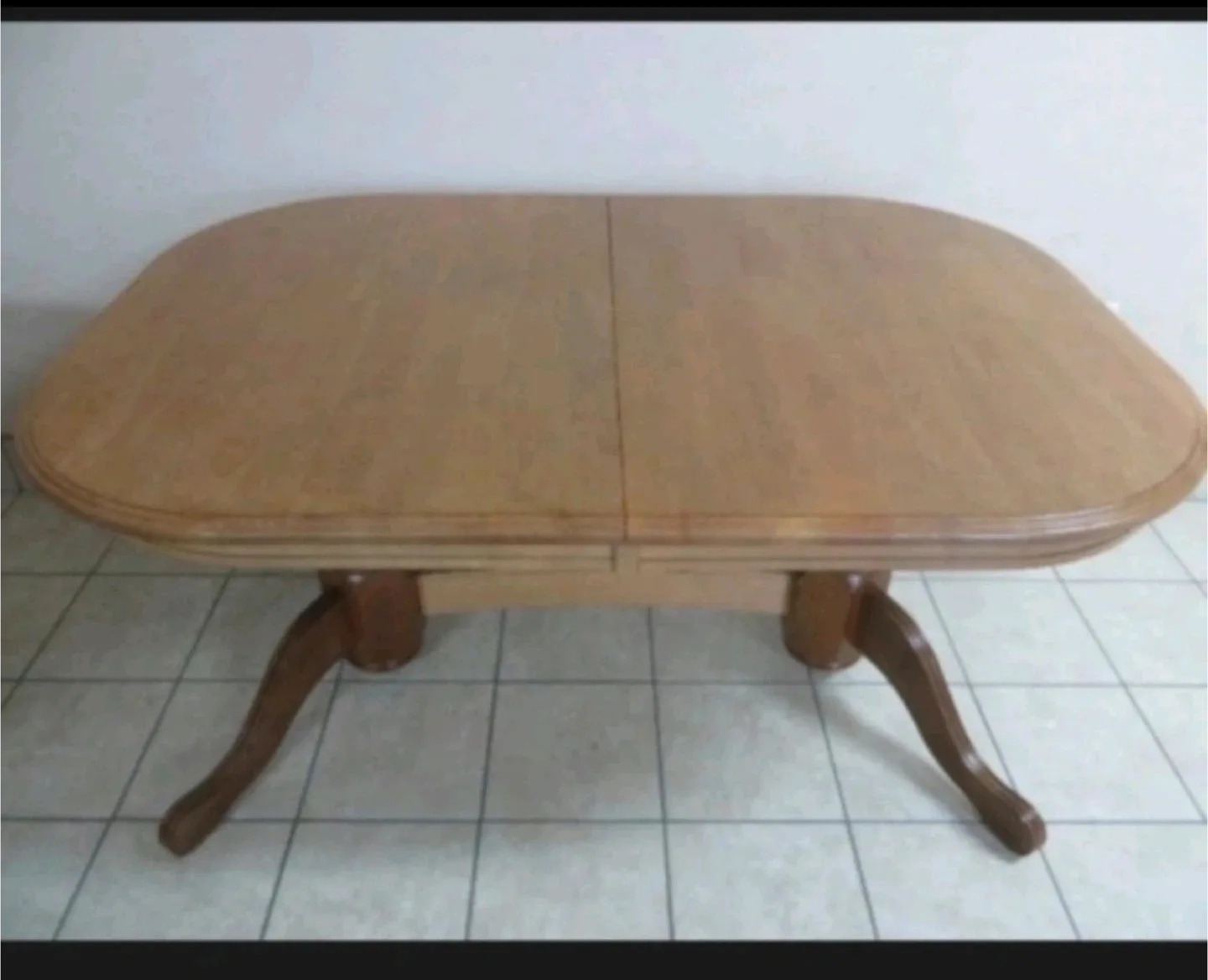 Brand New Solid Wood Dining Table image indicator(2)