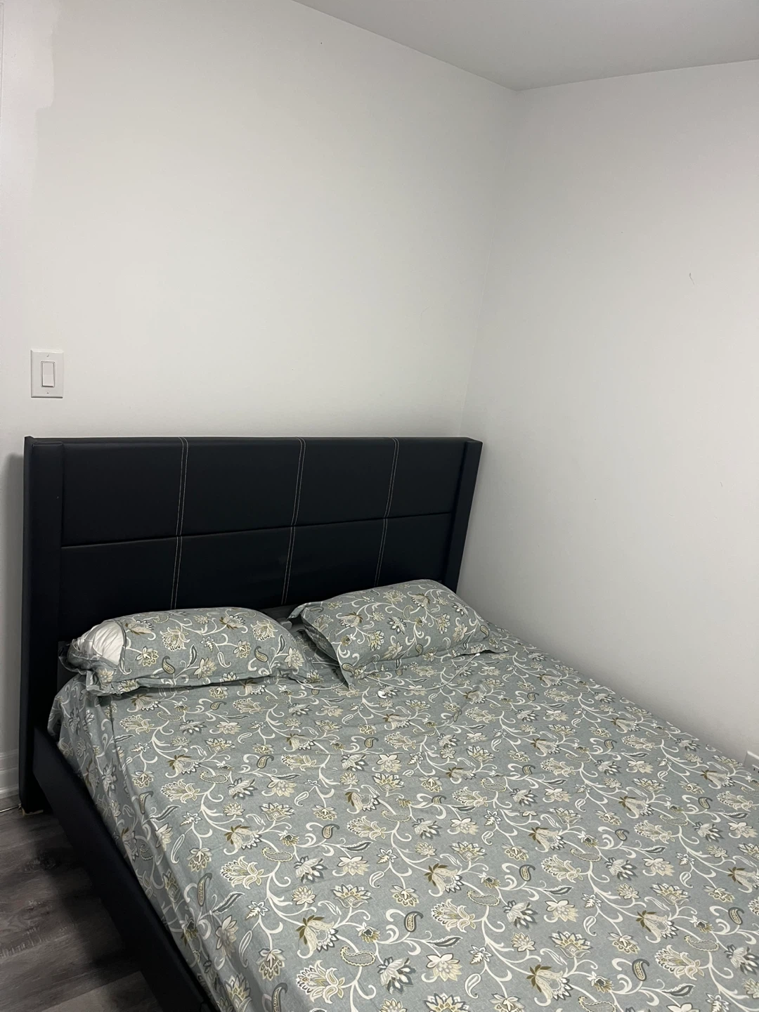 Queen Size Bed with mattress