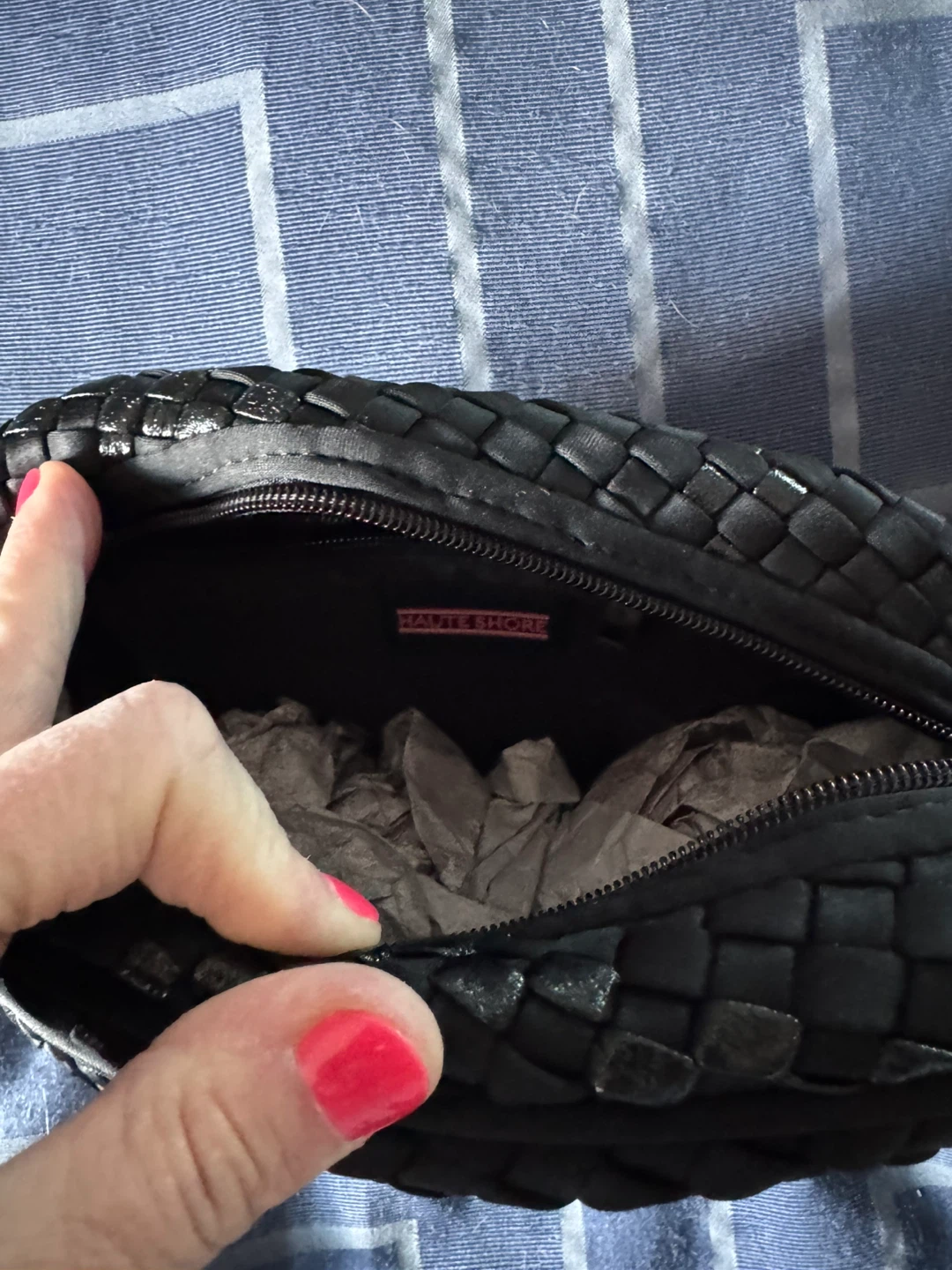 Haute Shore Black Woven Crossbody Bag - photo 4