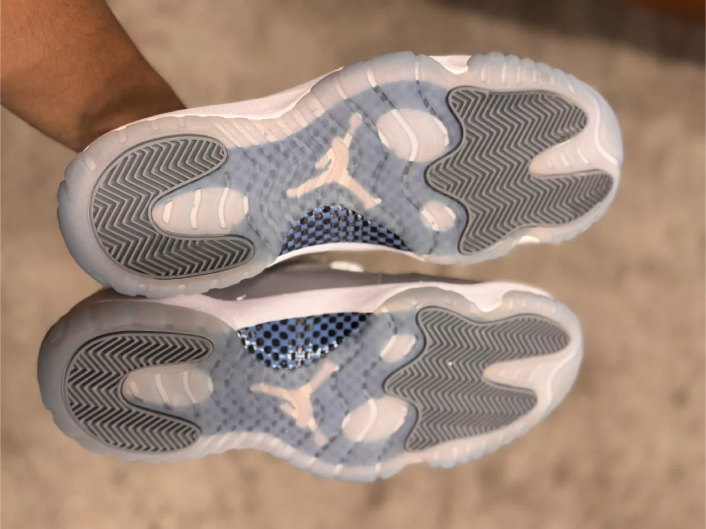 Air Jordan 11 Cool Grey - Size 10 image indicator(2)